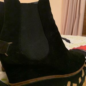 Fendi Black Suede Ankle Booties Used size 38 1/2